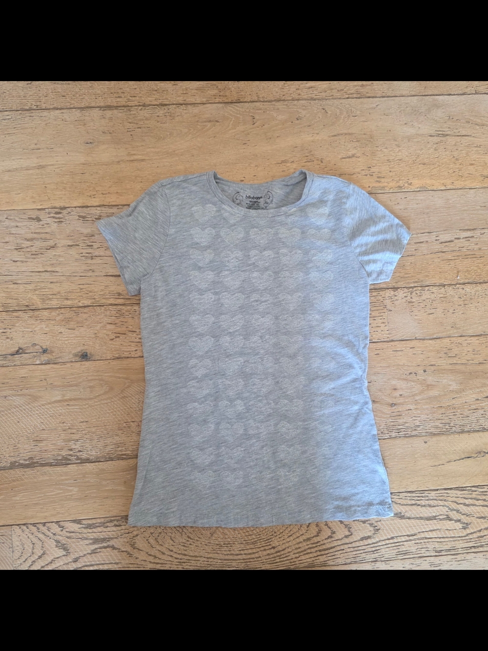 Vintage y2k Billabong Heather Gray Heart Print Tee Made in USA. surf skate